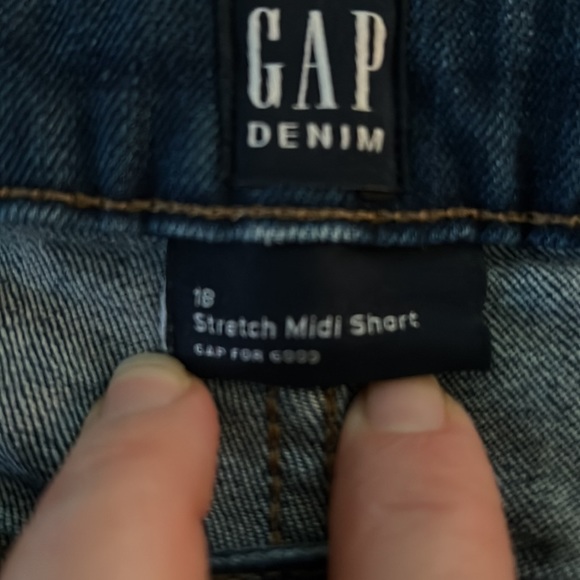 Gap Girls Jean Shorts - size 18 - worn once - Picture 2 of 3